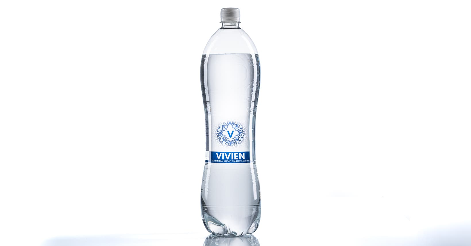 Vivien prírodná minerálna voda obohatená oxidu uhličitého 1500 ml